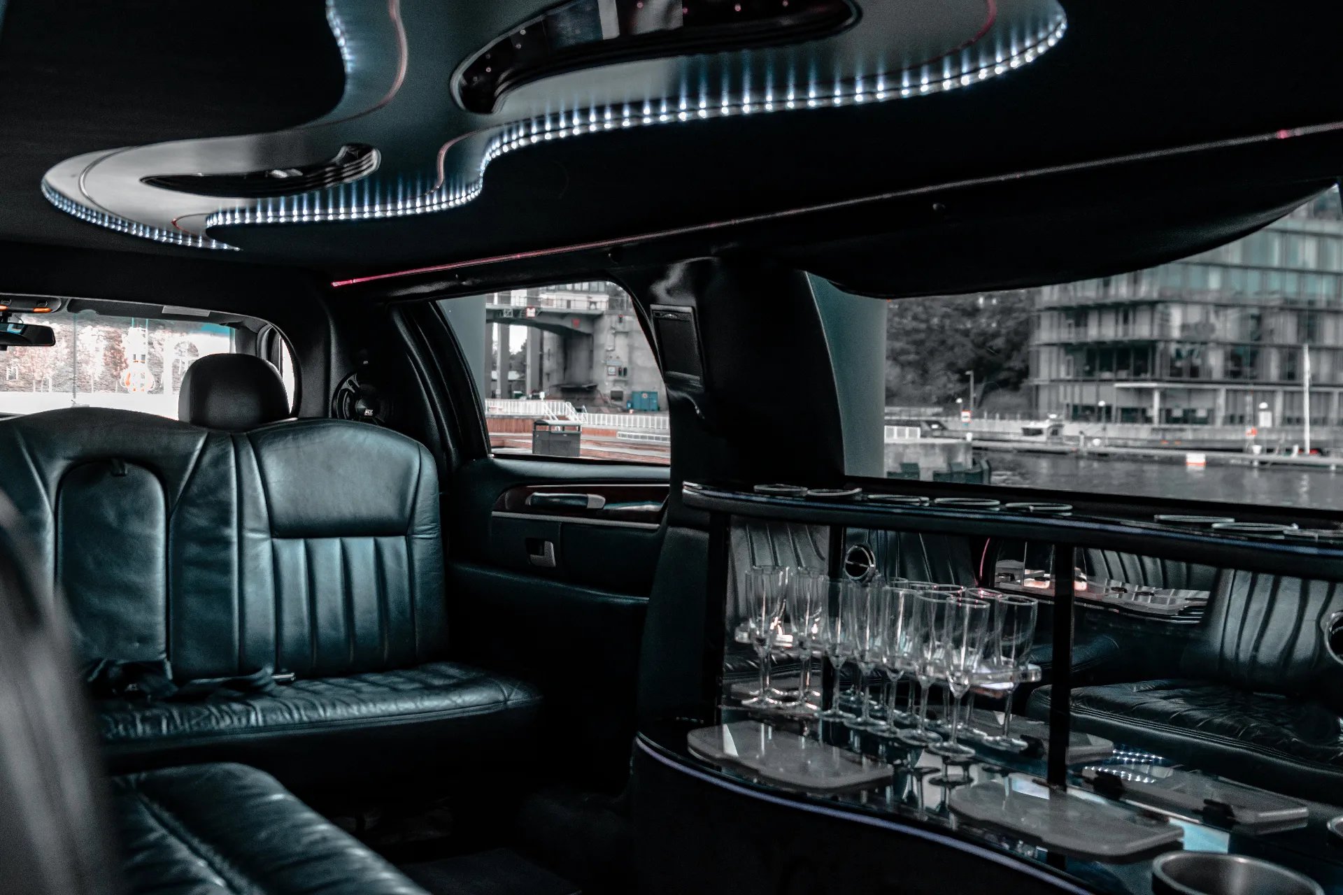 Romantisk kväll i limousine