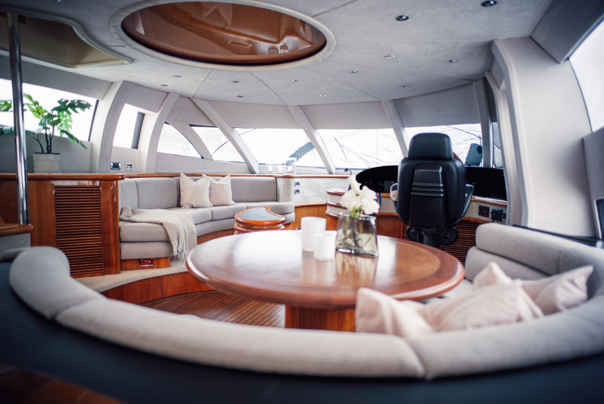 Sunseeker 84