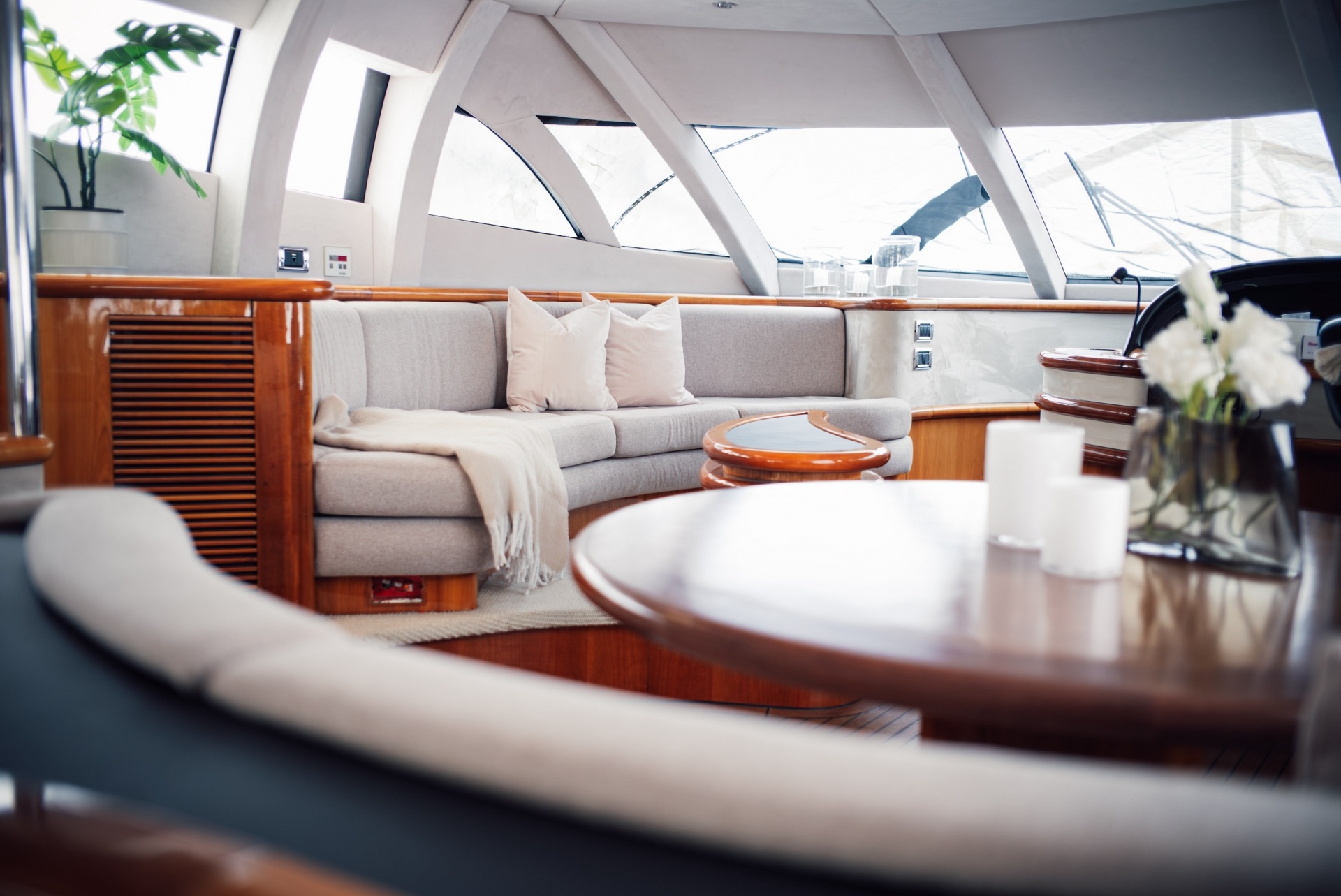 Sunseeker 84
