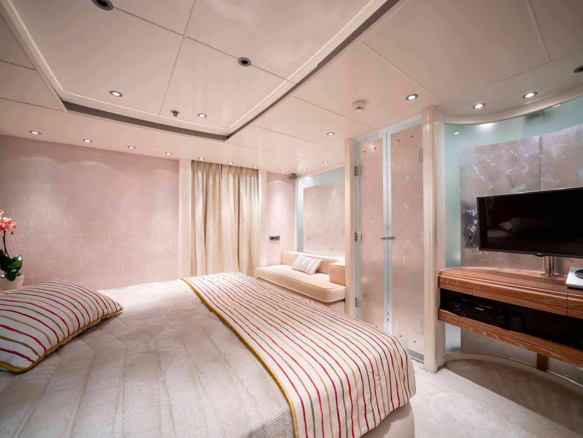 Ms Reverie Yacht