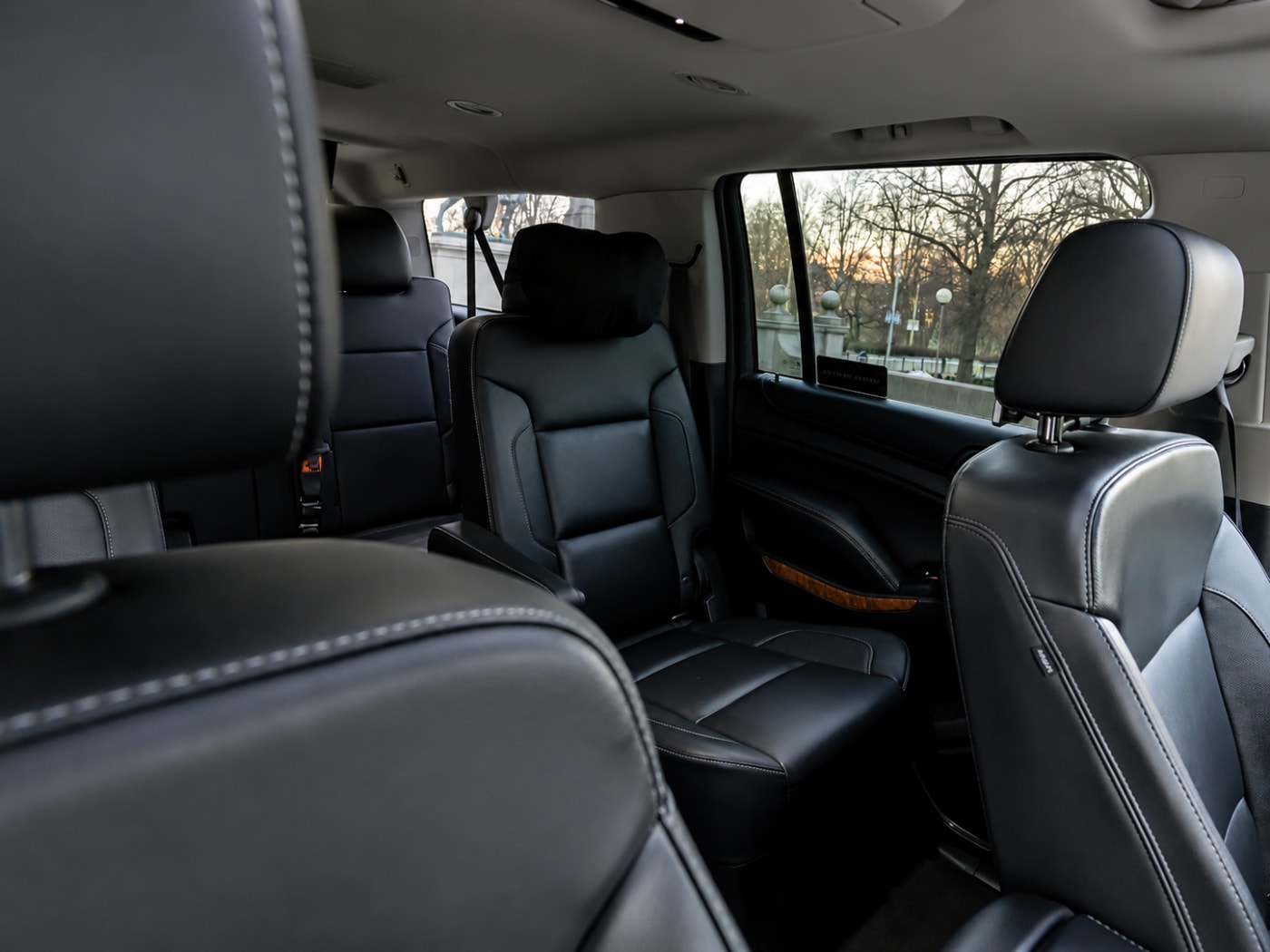 Chevrolet Suburban delivered with full service in Stockholm
