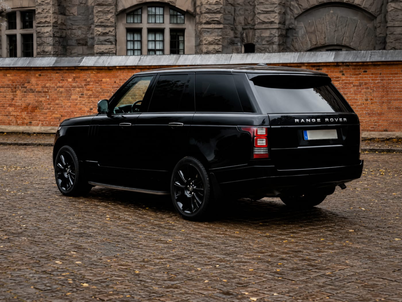 Range Rover interior — luxury SUV rental Stockholm