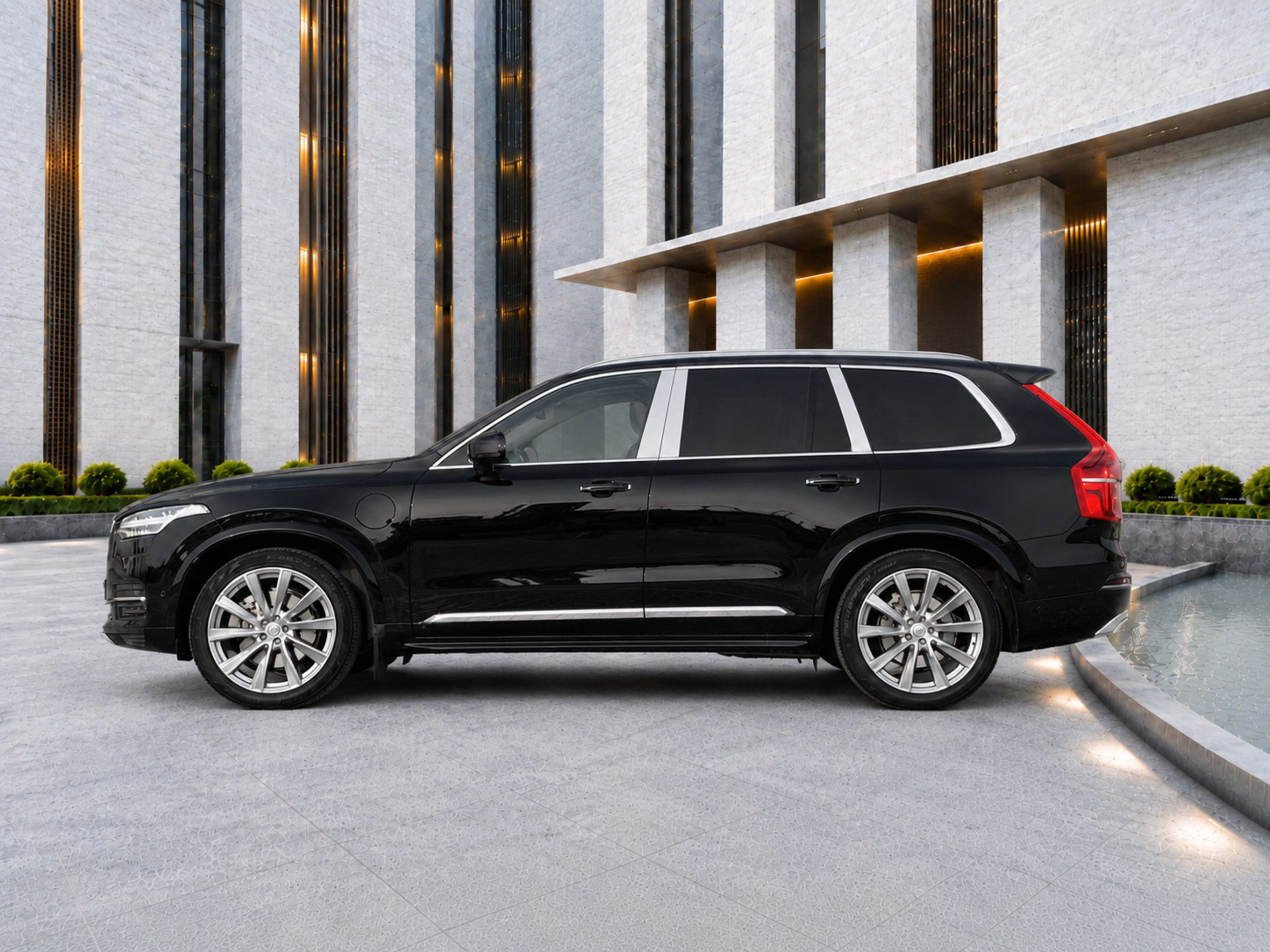 Volvo XC90 available to rent in Norway