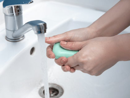 Утечка воды в городских сетях: последствия и меры по устранению