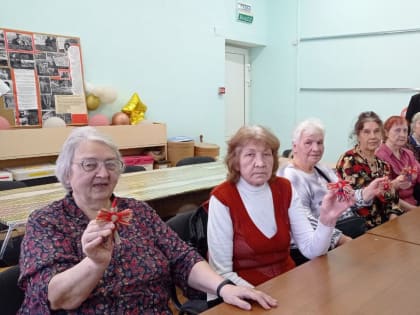 Тучковские мастерицы делили обереги в виде птиц