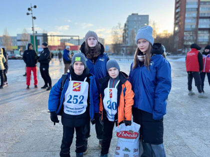Молодогвардейцы Орехово-Зуевского городского округа совместно с «Волонтёрами Подмосковья» помогли в организации Новогоднего пробега в Парке 30-летия Победы
