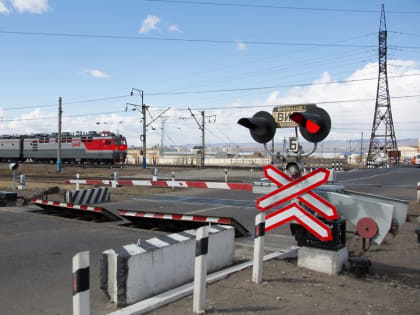 Железнодорожные переезды – объекты повышенной опасности, требующие строгого выполнения Правил дорожного движения РФ