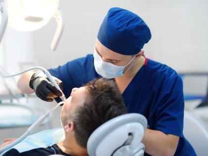 Россиянам рассказали, как восстановить зуб за день