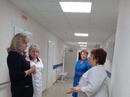 Заместитель Главы Наро-Фоминского г. о. Наталья Трофимова посетила амбулаторию в селе Атепцево