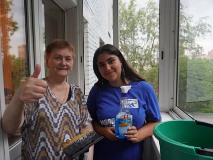 Активисты «Единой России» и МГЕР помогли  убраться в квартире инвалиду из Люберец