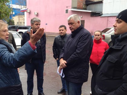 «Единая Россия» возьмет на контроль благоустройство двора на улице Терешковой в Балашихе