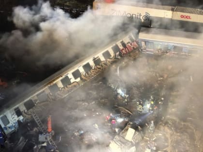 При столкновении поездов в Греции погибли не меньше 26 человек