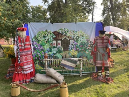 Лоскутные панно ручной работы показали на фестивале народного творчества в Коломне