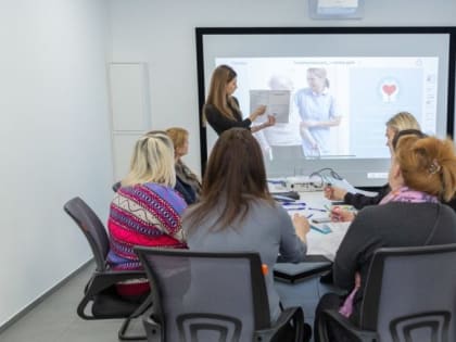 Социальные работники АНО «ЦСОМО» повысили свою квалификацию