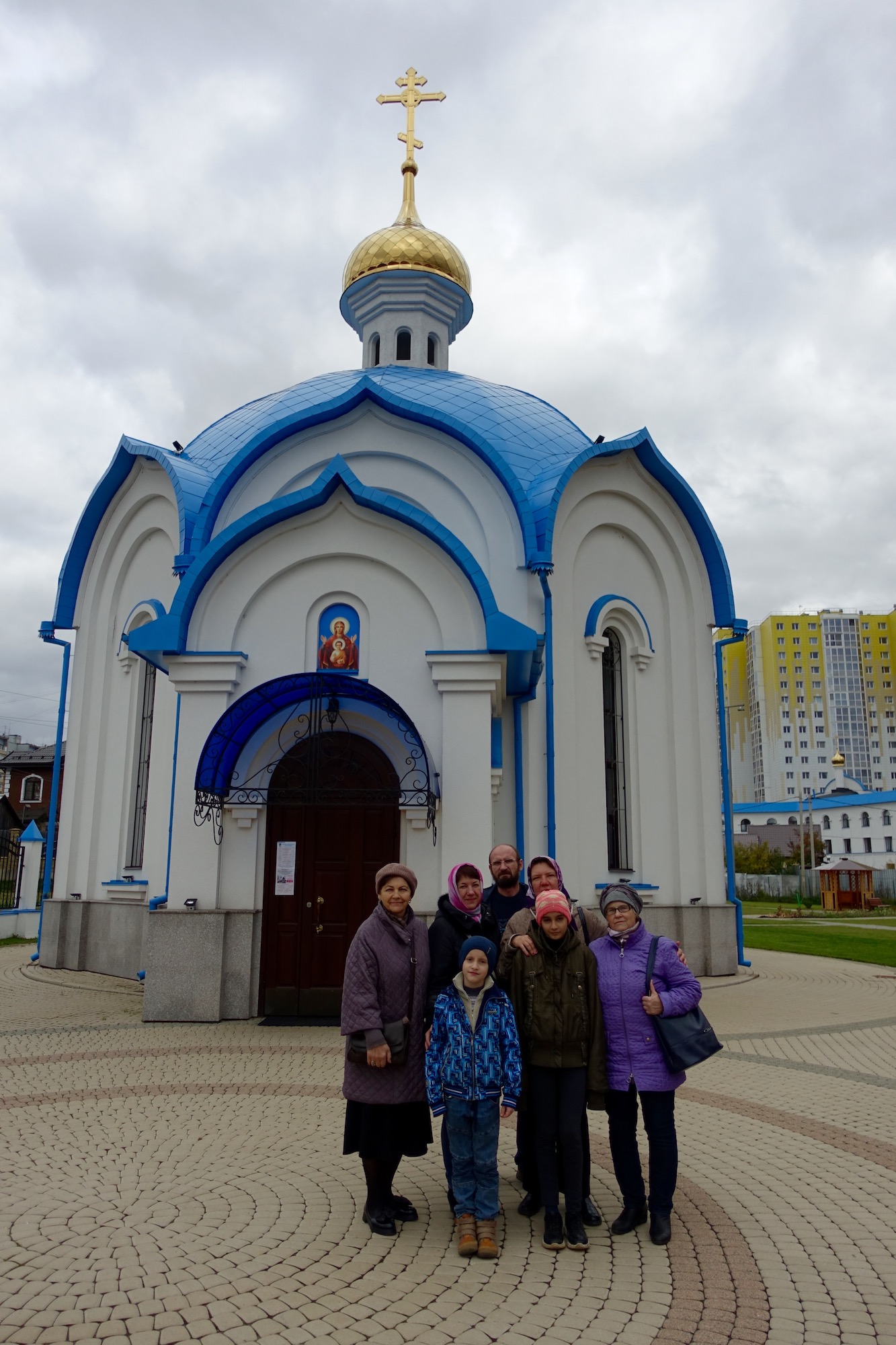 Голубое андреевка. Храм деревня голубое Солнечногорский район. Серафимовский храм Алабушево. Церковь в голубом Солнечногорского района. Крестильный Знаменский храм голубое.