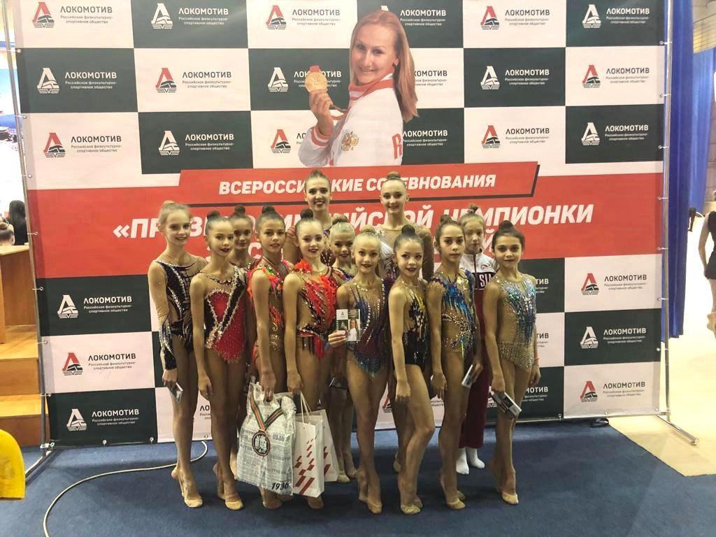 Школа спортивного резерва королев. СШОР Королев. СШОР Королева. СШОР Королев официальный сайт. Медали Зуевой Натальи.