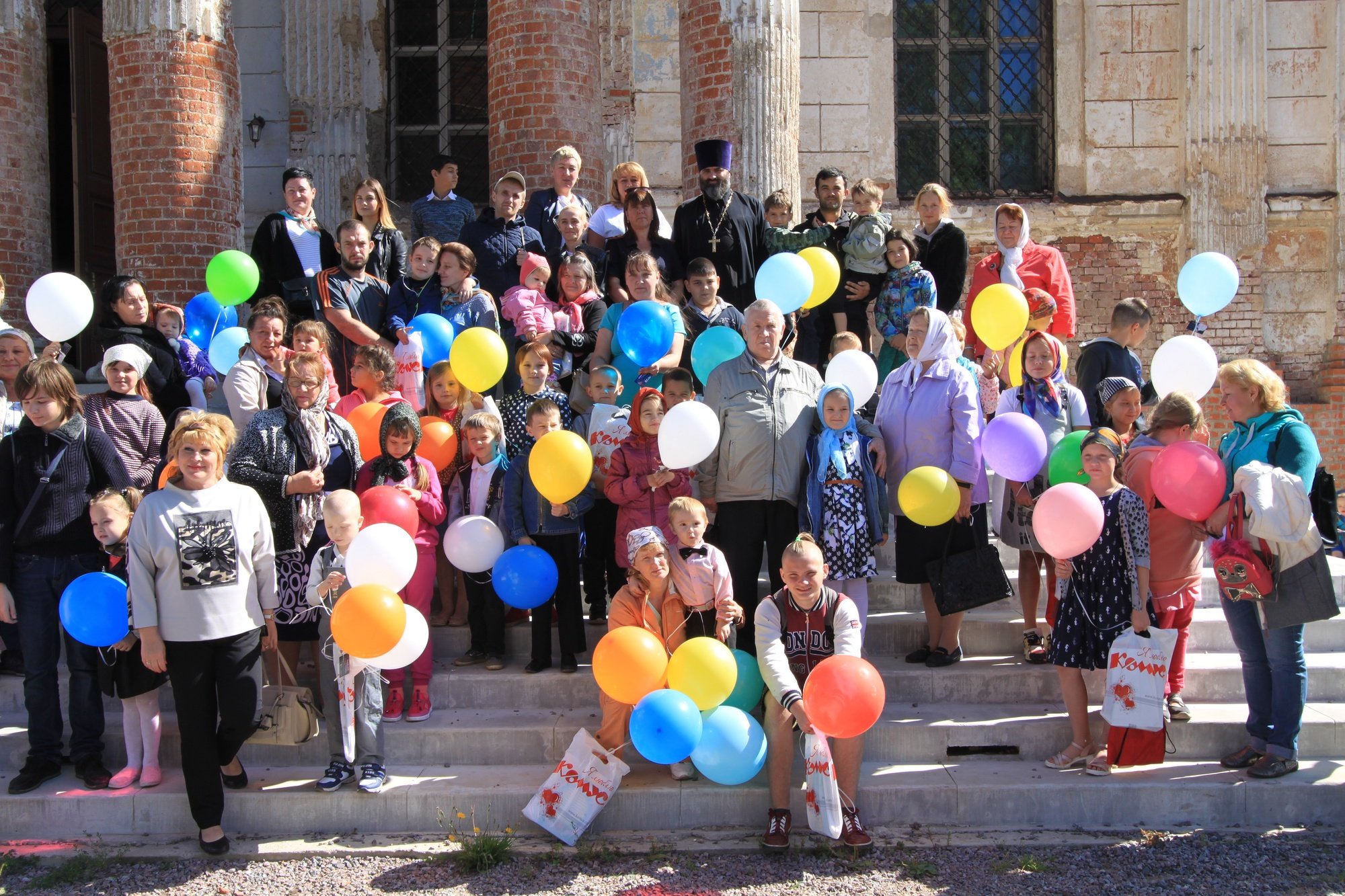 Дети детский дом школа яхромская. Храм священномученика сергия подольского климовск. Яхромские новости. Яхрома цкр яхромский. Яхромские новости.