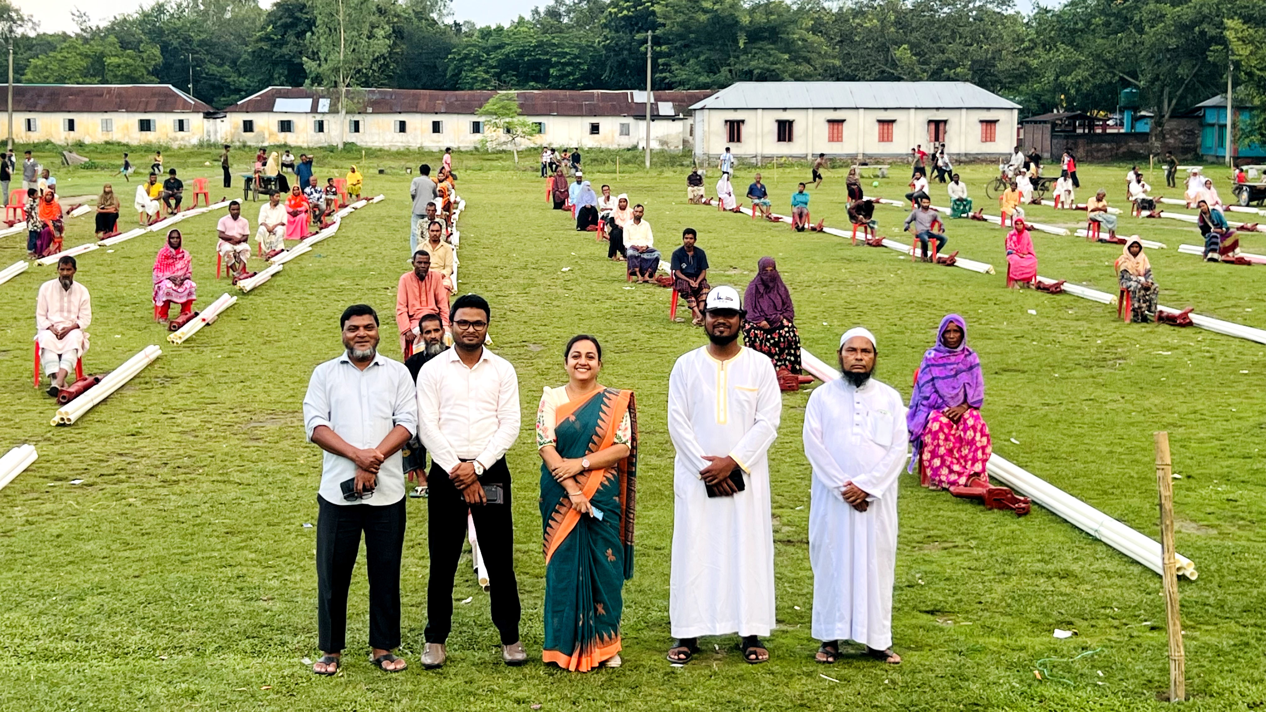 নীলফামারী জলঢাকায় সুবিধাবঞ্চিত ১০০ পরিবারের মাঝে টিউবওয়েল বিতরণ করলো আলহাজ্ব শামসুল হক ফাউন্ডেশন