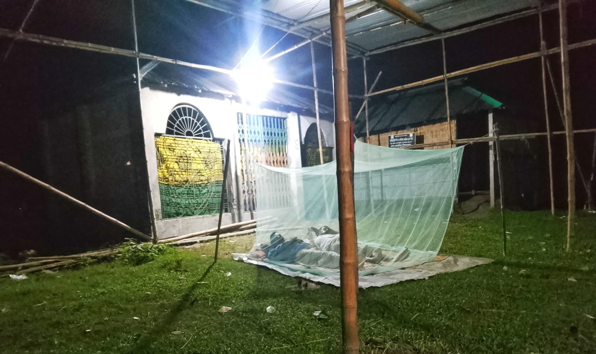 নীলফামারীতে মন্ডপে মন্ডপে মশারি টাঙিয়ে পাহারা দেয়ার চাঞ্চল্যকর তথ্য ফাঁস