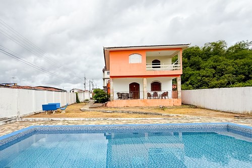 Casa Ampla à Venda em Cruz das Armas