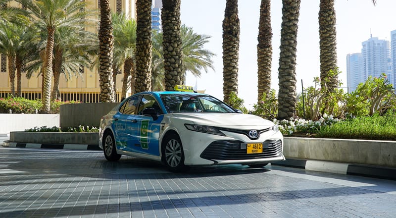 High-Impact Fleet Branding in Dubai: From Emirates Airlines to Careem Cars Hala Taxi ft