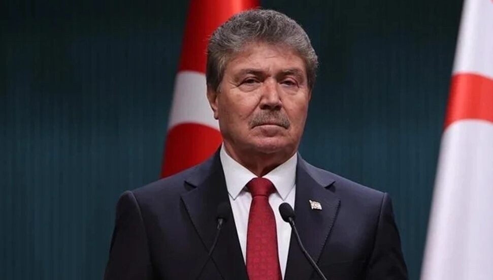 Ünal Üstel: Kıbrıs Türk Hava Yolları 2028'de yeniden hizmette