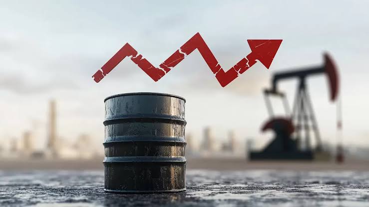ABD-İran diplomasisi petrol fiyatlarını 100 doların altına çekti
