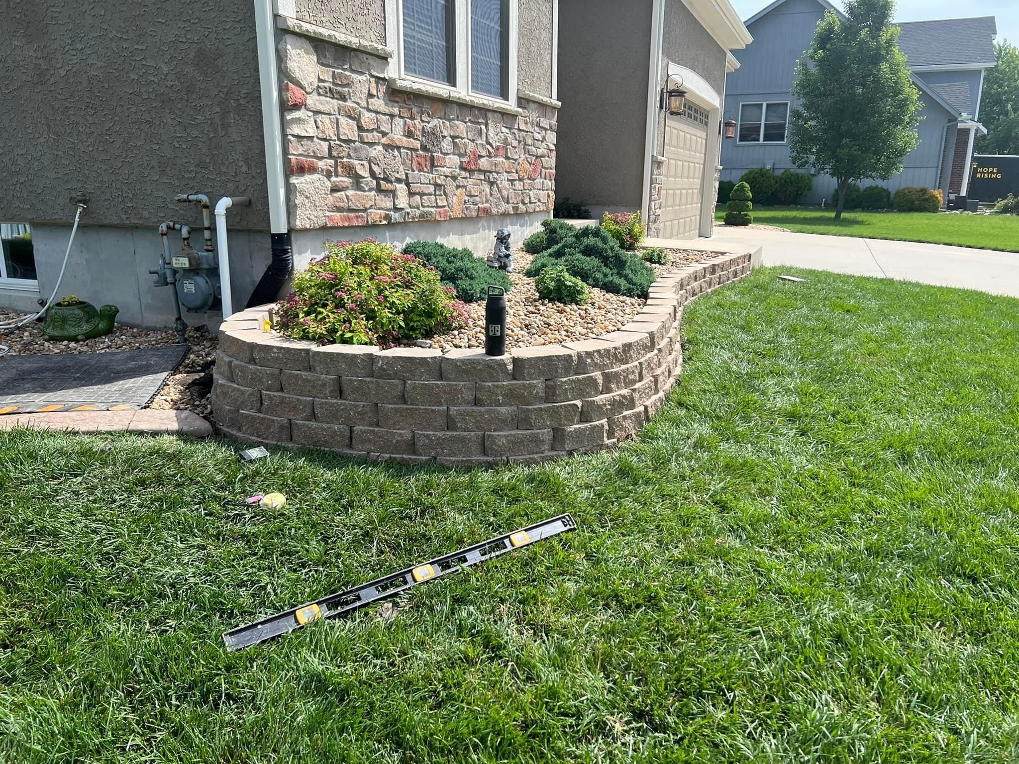 Retaining wall