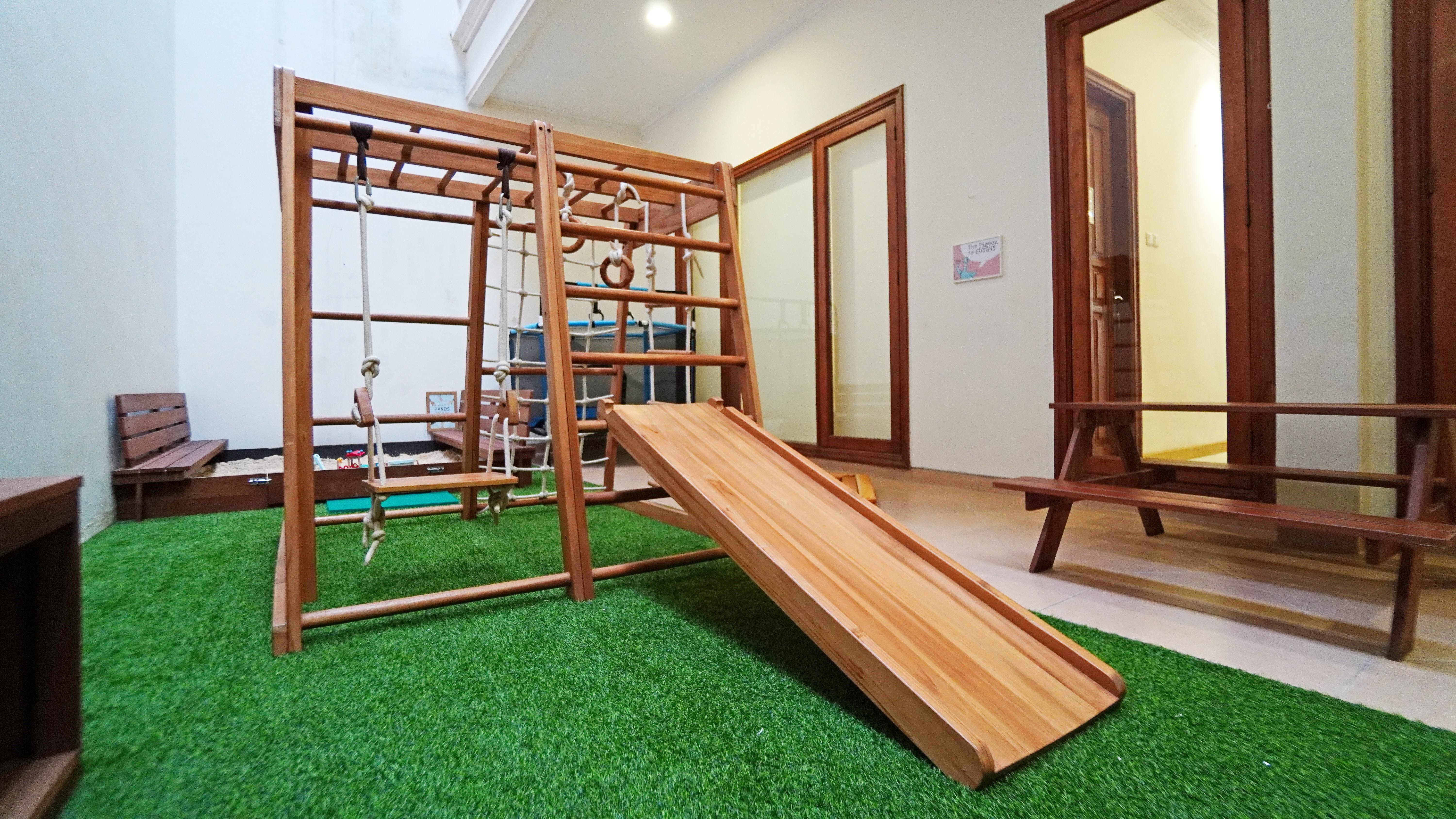 Area Bermain Outdoor