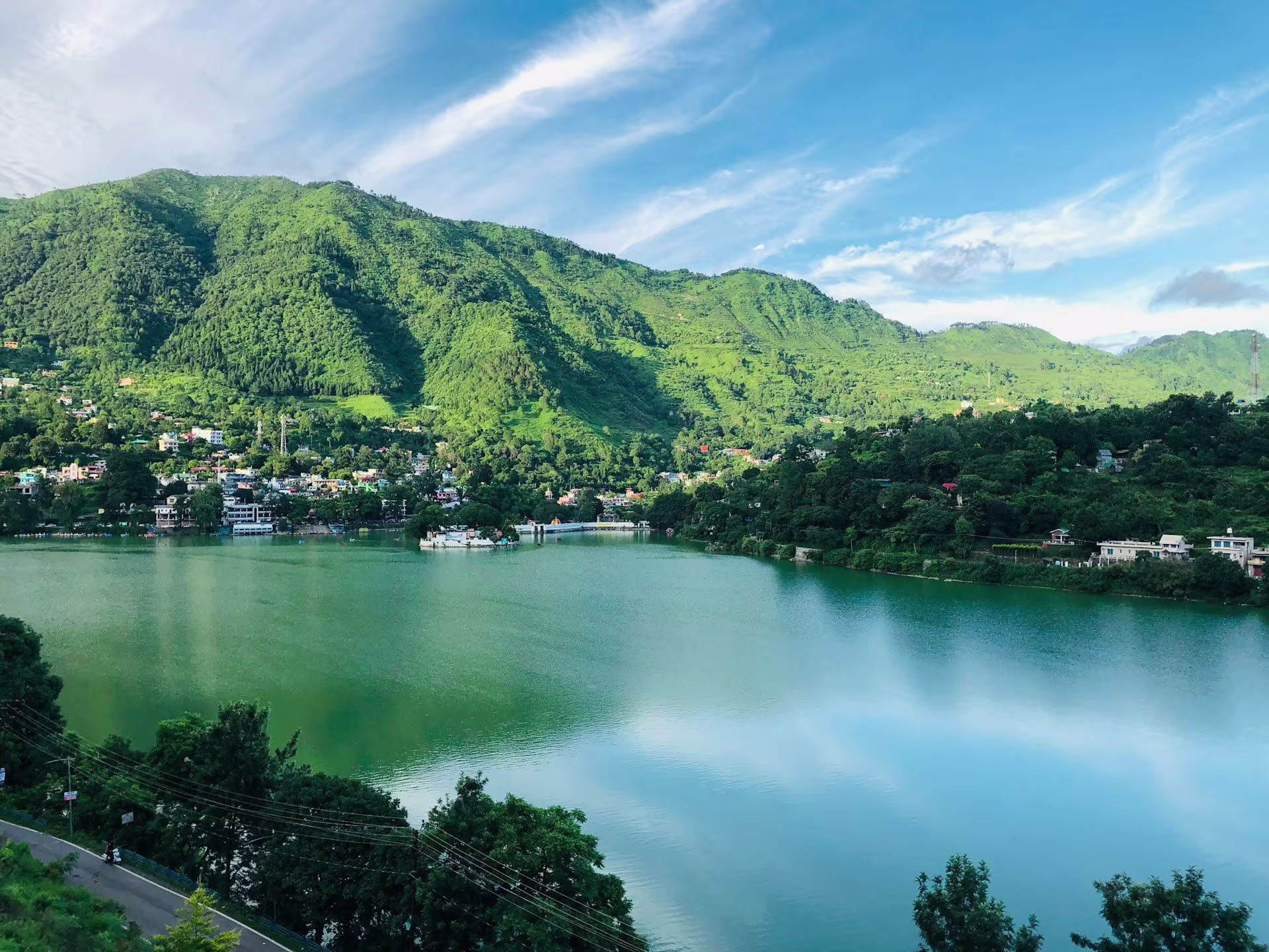 Wilderness & Picturesque Lakes