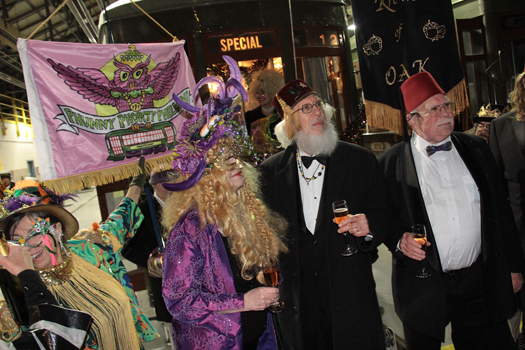 phunny-phorty-phellows-twelfth-night-streetcar-ride_02