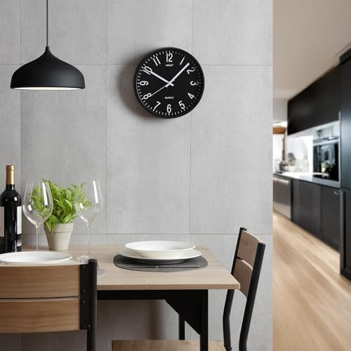 Vue 2 de Versa Raven Horloge Murale