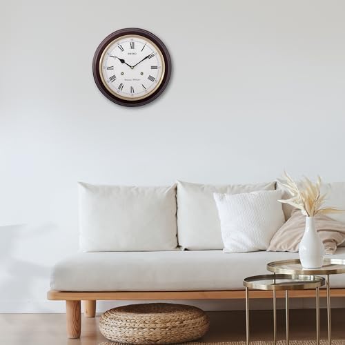 Vue 2 de Seiko Station Clock Qxhb