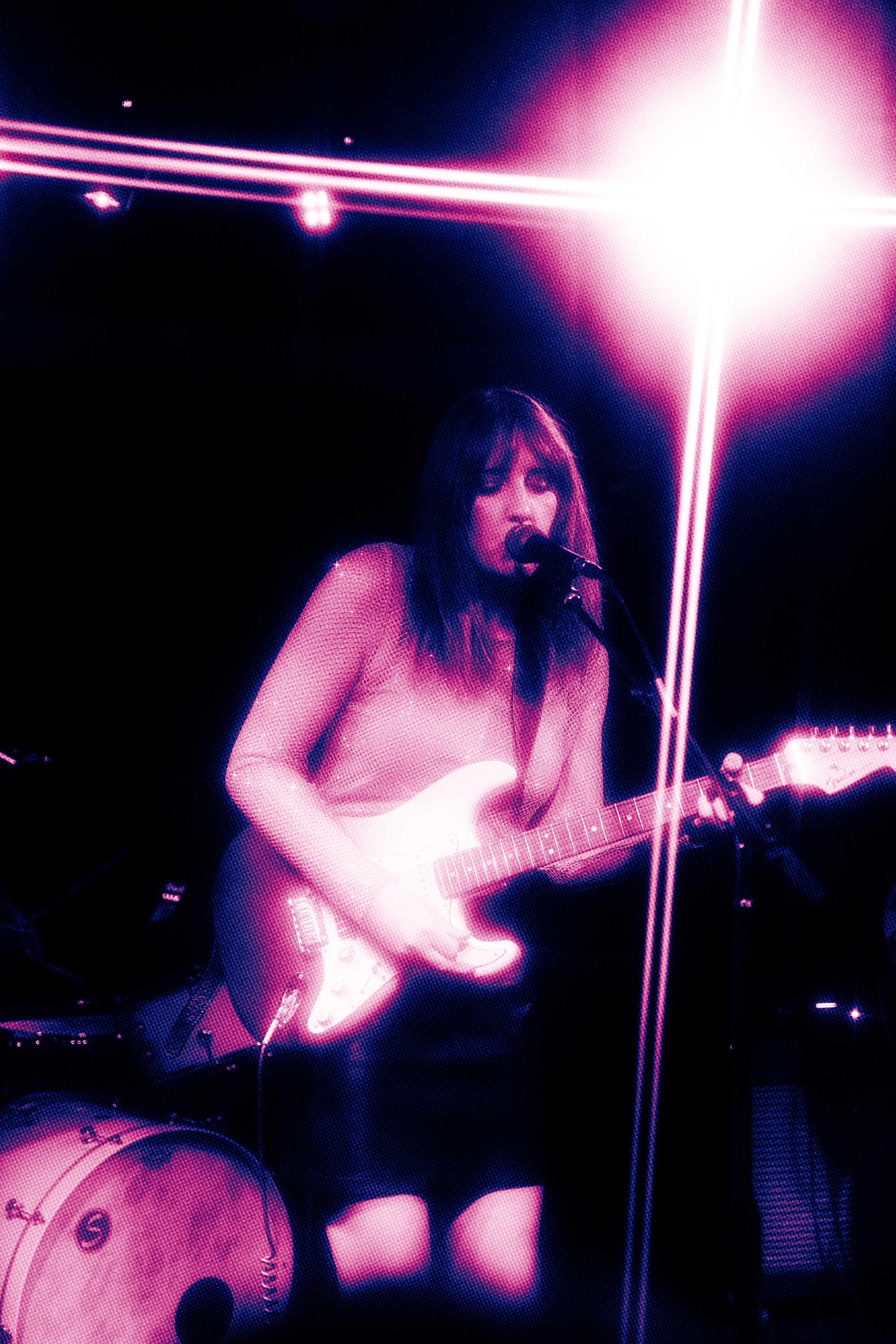 Mariela performing live.