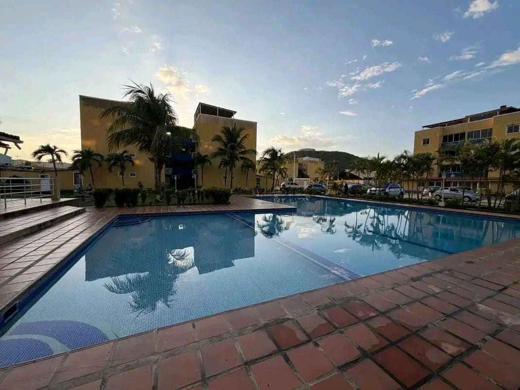 Foto 4 de Vendo moderno apartamento CR Parque Guaraguao