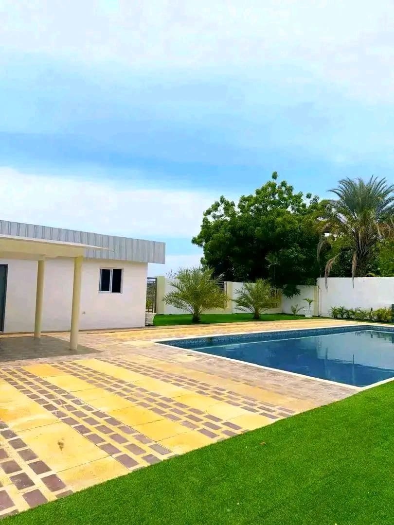 Foto 4 de VENDO VILLA EN CAMPO DE GOLF CR LAS VILLA SOLO CLIENTES