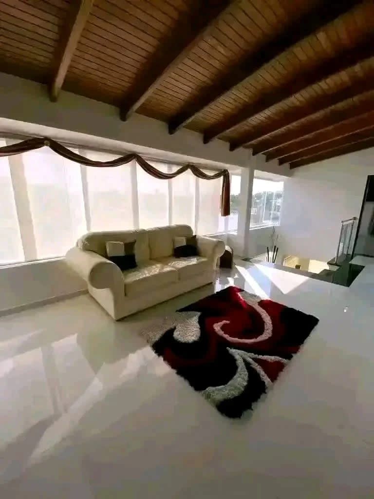 Foto 5 de Exlusiva Casa Bote en Abanico