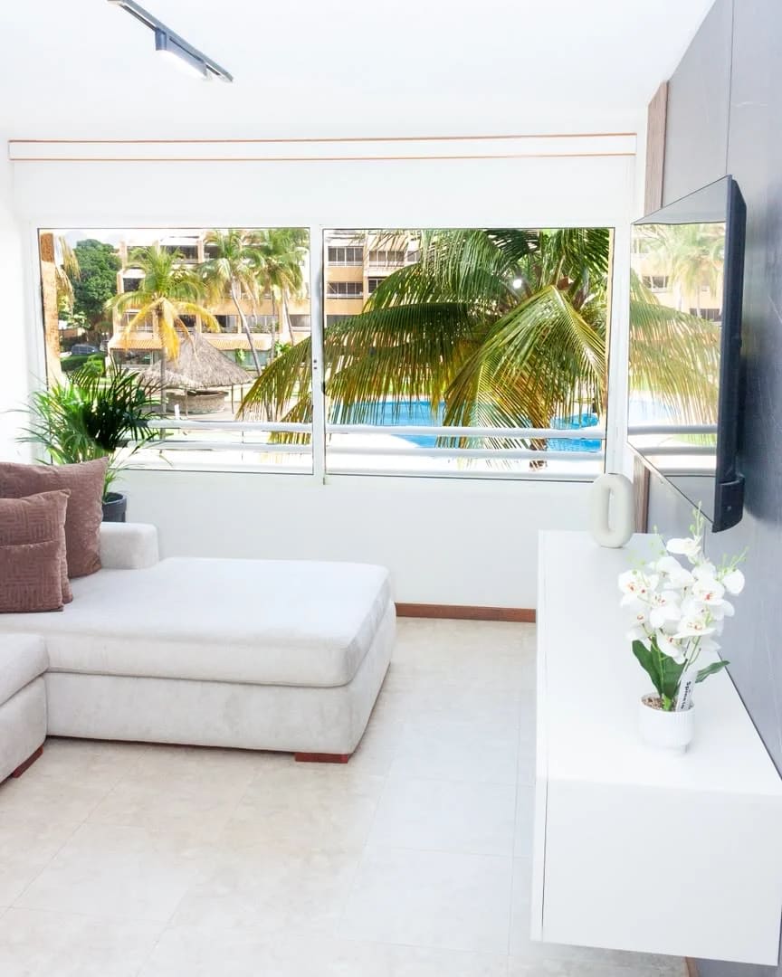Apartamento en venta en Lechería (VILLASOL SUITES), foto 4 de 12