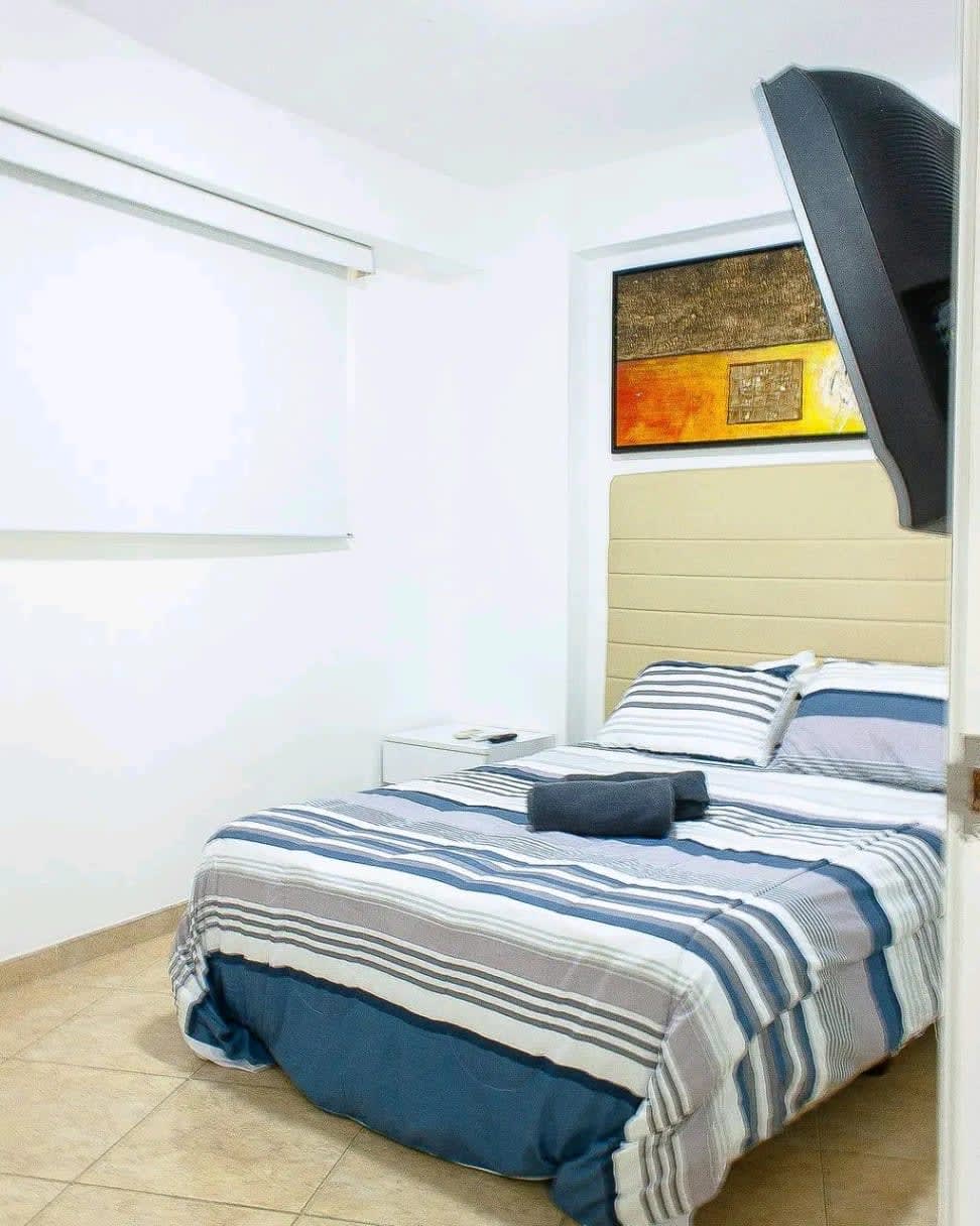 Apartamento en venta en Lechería (Villa Solariega), foto 5 de 9
