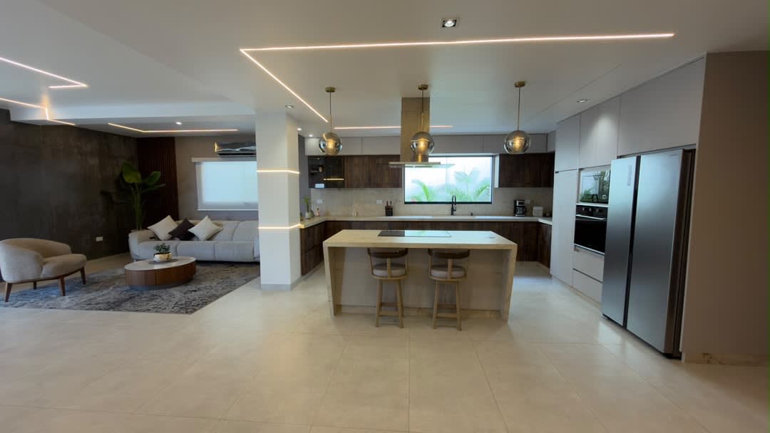 Casa en venta en Valencia (Urb. Valles de Camoruco), foto 2 de 12