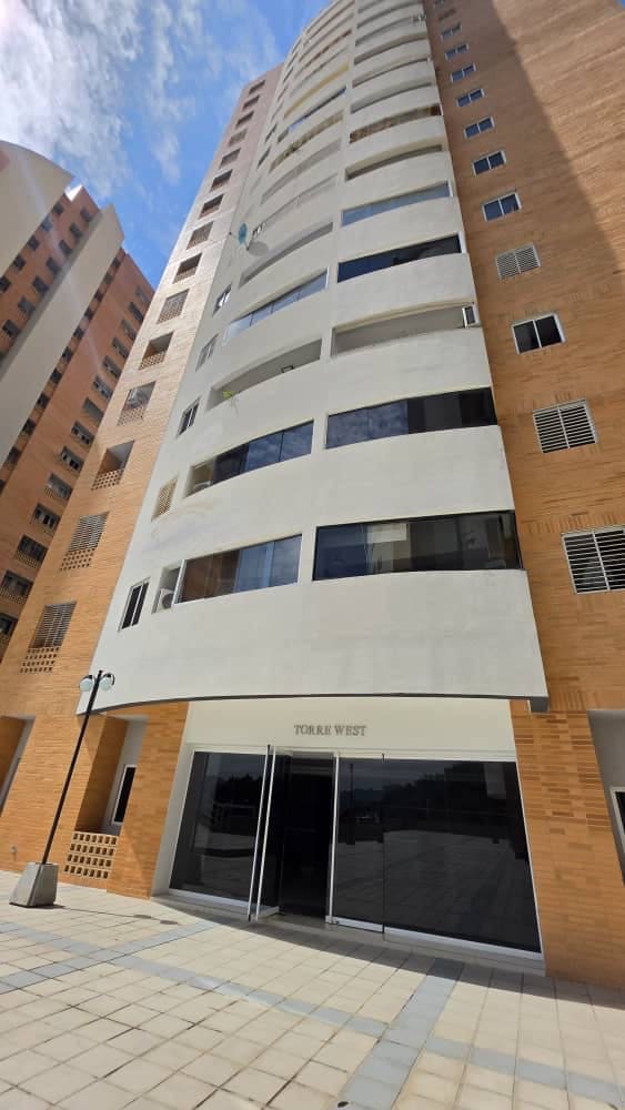 Apartamento en alquiler en Valencia (Urb. El Parral), foto 2 de 8