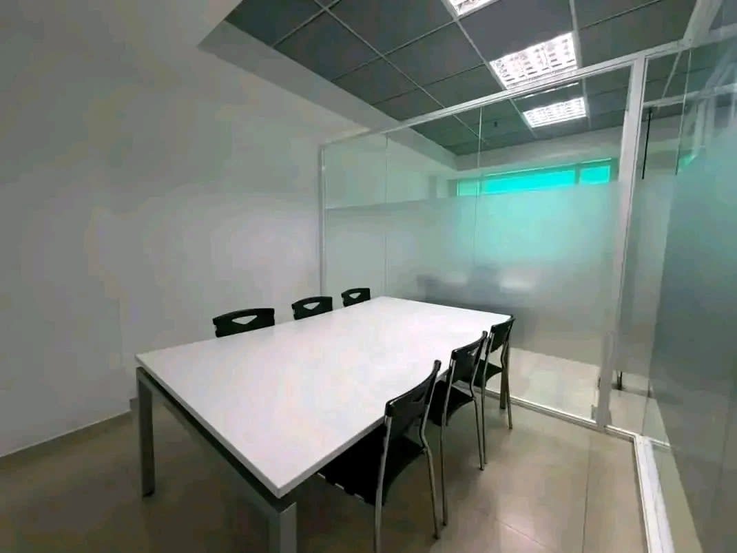 Oficina en venta en Lechería (C.E.L), foto 5 de 8