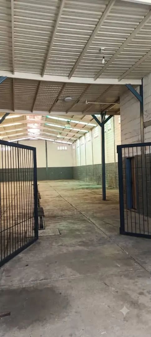 Local comercial en alquiler en Valencia (San Blas), foto 4 de 6