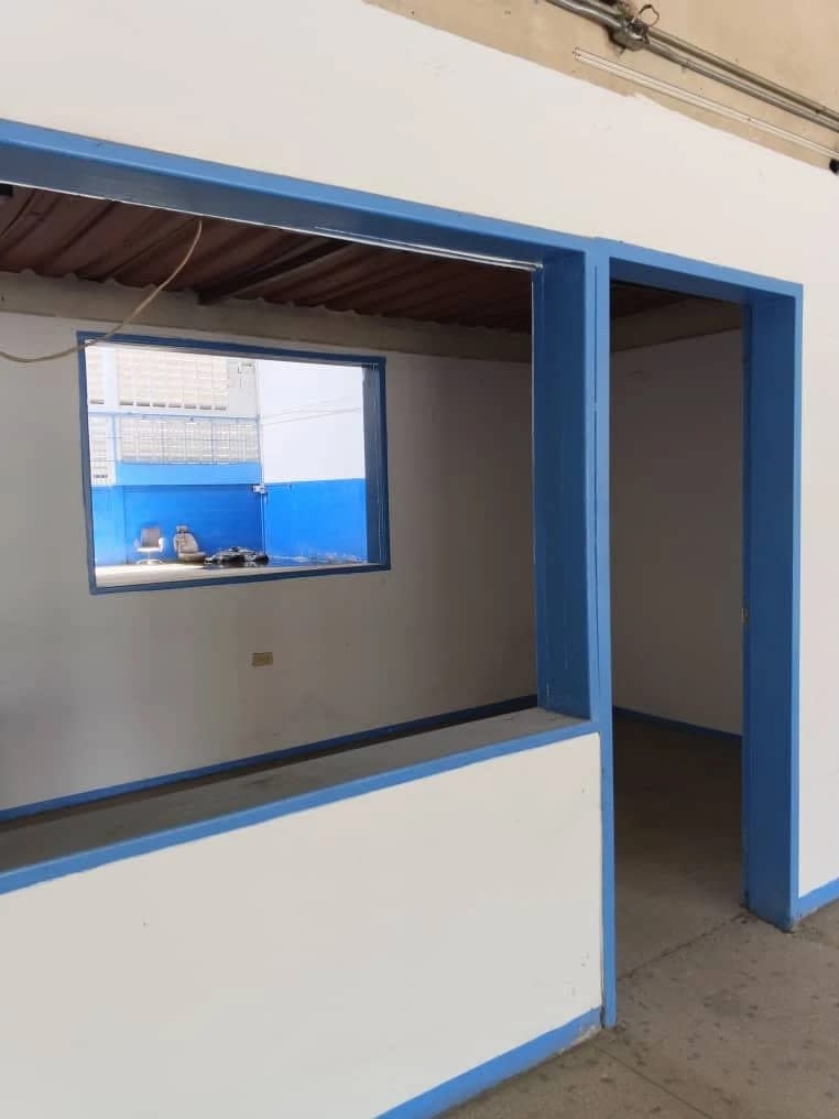 Local comercial en venta en Valencia (Urbanización Michelena), foto 2 de 12