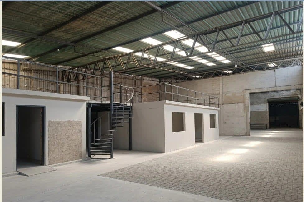 Local comercial en alquiler en Valencia (Los Guayos), foto 2 de 4
