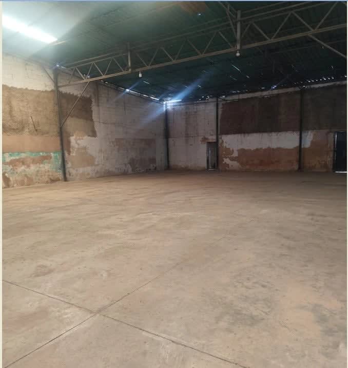 Local comercial en alquiler en Valencia (Los Guayos), foto 3 de 4