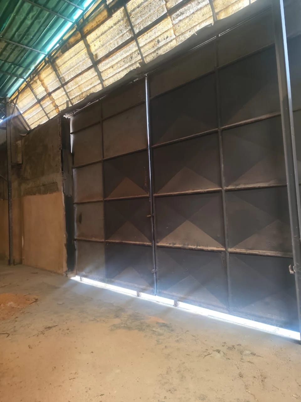 Local comercial en alquiler en Valencia (Los Guayos), foto 4 de 4