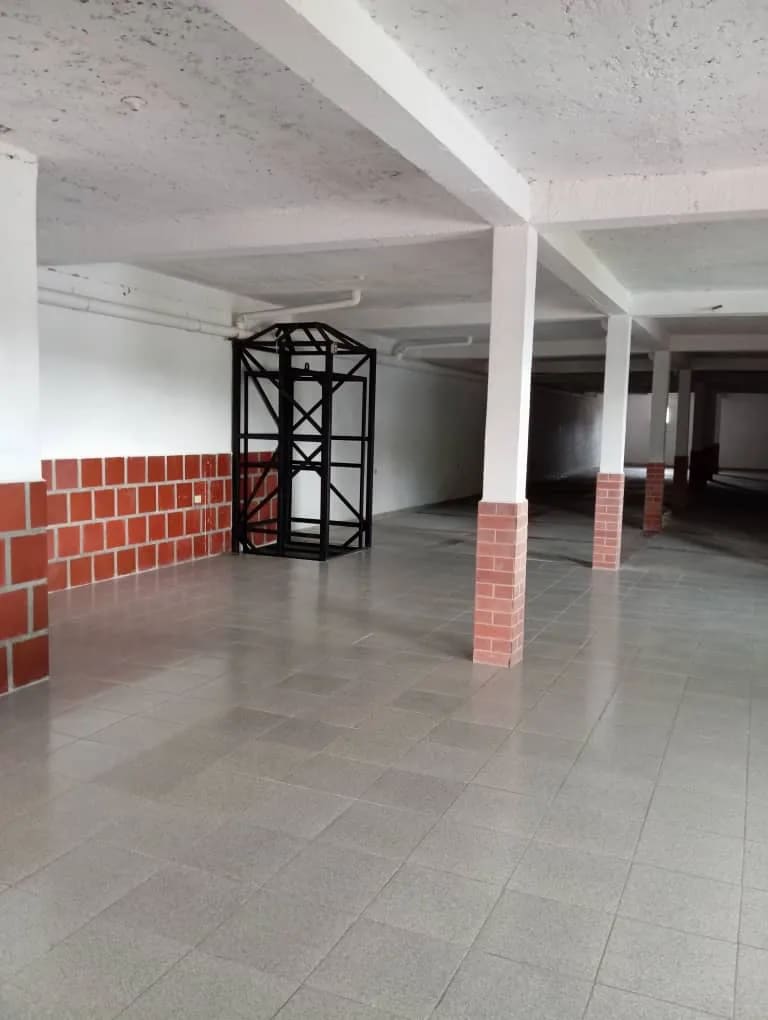 Local comercial en alquiler en Valencia (Urbanización la candelaria), foto 2 de 9