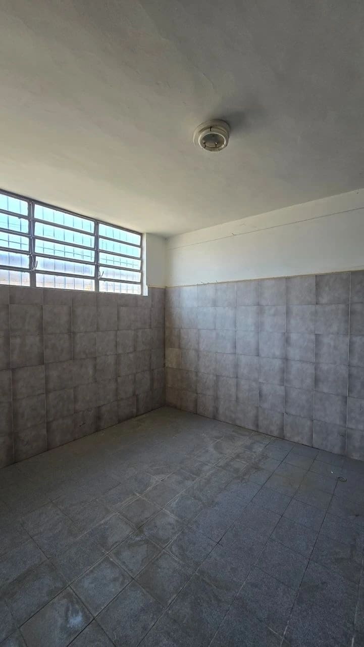 Local comercial en alquiler en Valencia (Zona Industrial La Guacamaya), foto 5 de 6