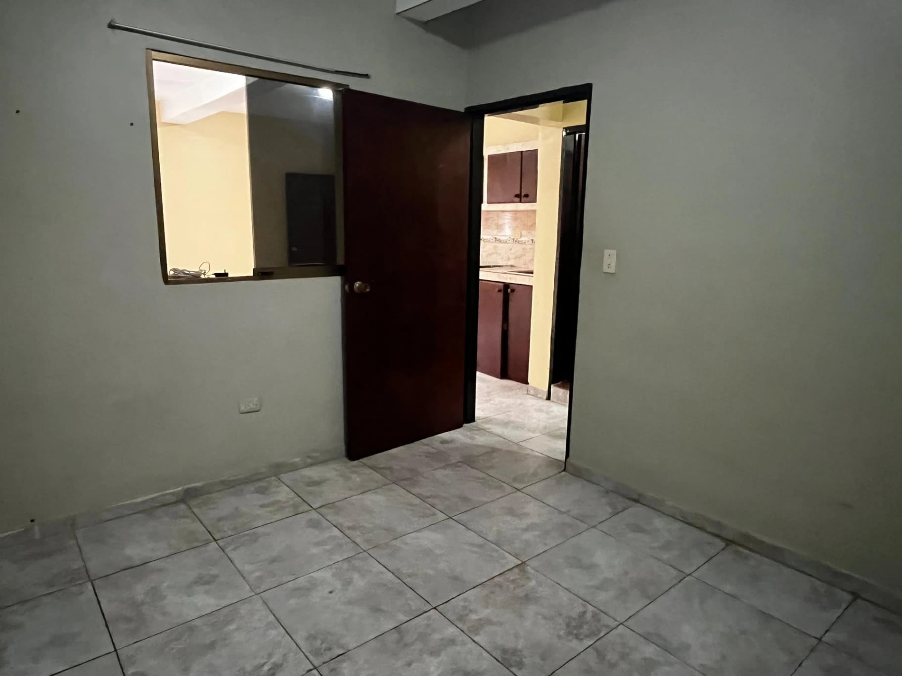 Apartamento en alquiler en Valencia, foto 2 de 12